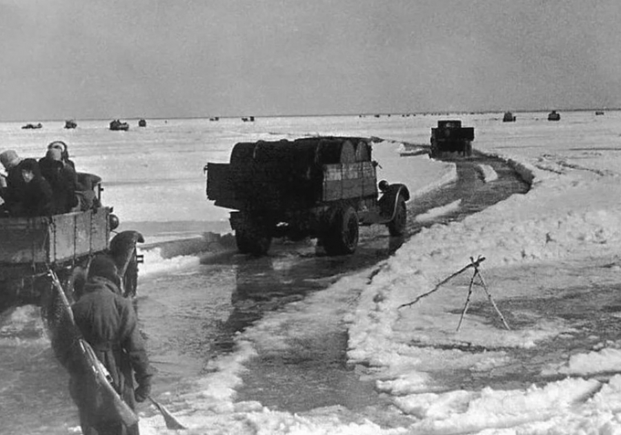 78 лет со дня начала работы ладожской ледовой Дороги жизни