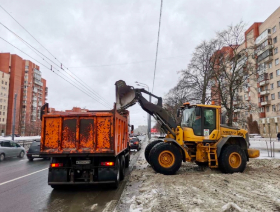 Александр Рассудов о мусорных и снежных проблемах Петербурга для «Форпост Северо-Запад»