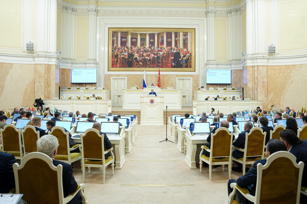 Состоялось первое пленарное заседание Законодательного Собрания Санкт-Петербурга восьмого созыва