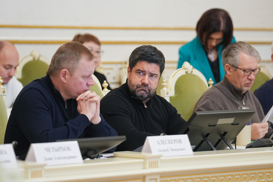 Александр Рассудов: &laquo;В Петербурге около 44 тысяч семей ждут решения жилищного вопроса&raquo;