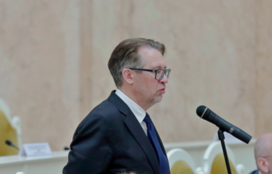 Парламент Петербурга поддержал поправку Александра Рассудова в закон о выборах,  направленную на  недопустимость «реинкарнации открепительных удостоверений»