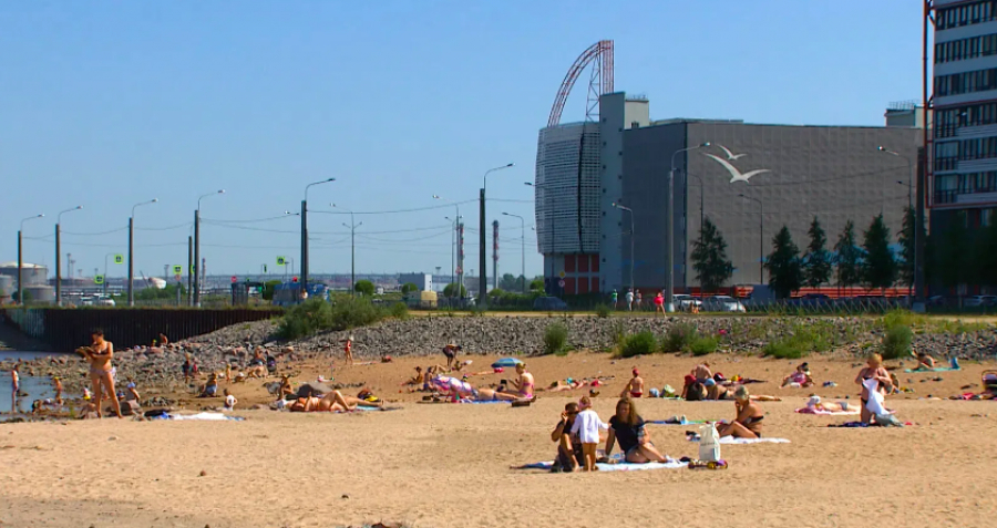 Петербуржцы пожаловались депутату на нехватку оборудованных пляжей в Красносельском районе
